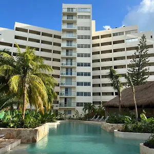 Calypso Hotel